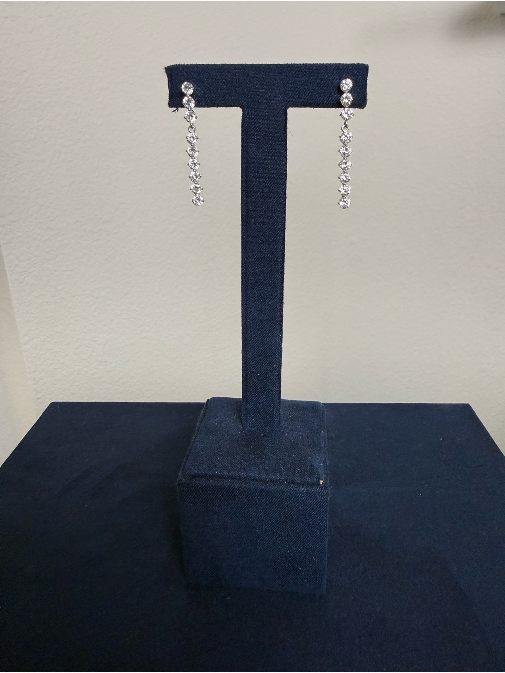 Stunning 14k White Gold Lab Diamond Pierced Drop Earrings